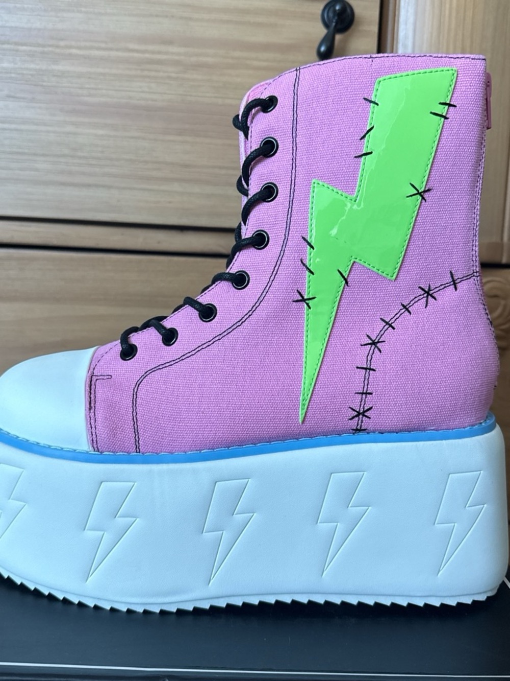 YRU X Monster High- Gen 1 (2023) JOLT PNK/GRN Platform Lace-Up Ankle Boots